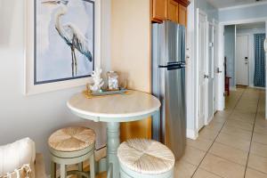 HH Beach & Tennis 302AR