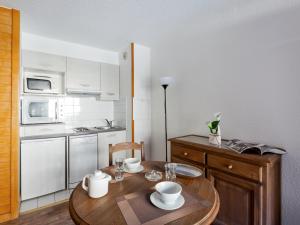 Appartements T1 bis 2* au centre de Brides-les-Bains, 4 pers, balcon, ascenseur, proche thermes et telecabines - FR-1-512-227 : photos des chambres