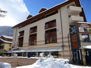 Studio confortable avec balcon, Wi-Fi et parking à Brides-les-Bains pour 4 pers - FR-1-512-234