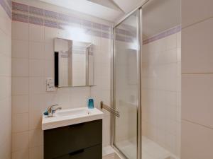 Appartement duplex 2 chambres centre Brides-les-Bains, balcon, ascenseur, animaux admis - FR-1-512-236