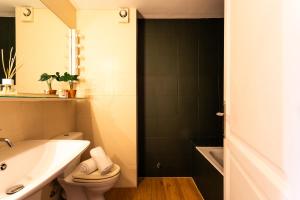 Villas VILLA LUNA VI4339 By Riviera Holiday Homes : photos des chambres