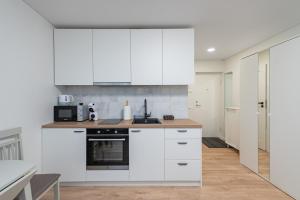 Studio Apartment Flora by PoloApartments