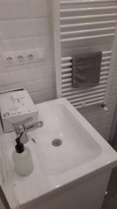 Lovely Riverside Rooms