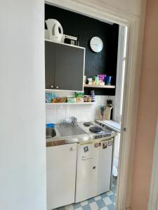 Seaside vintage studio