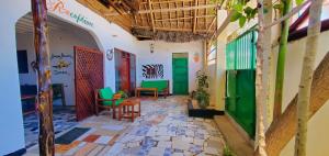 Zanz 14 Beach Bungalow