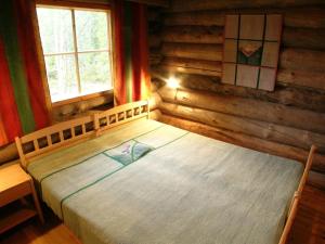 Satu 31, kahden makuuhuoneen kelomökki Syötteellä, valaistun ladun vieressä