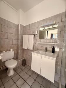 Hotels Le Grand Hotel : photos des chambres
