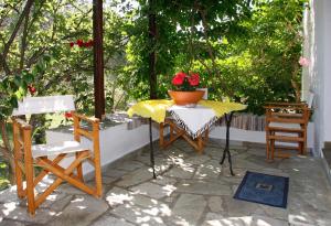 Artemis Bungalows Skopelos Greece