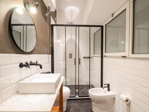 CHARMING APARTMENT IN THE CENTER - with Wi-Fi, Patio