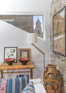 Bright and Modern Loft Near the City Walls