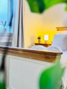 Top Floor Apartment with Castle Views