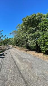 Terreno de 2,500 metros para maquinaria