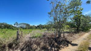 Terreno de 2,500 metros para maquinaria