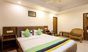 SWAGATAM INN, 5 minutes walk from Guwahati Railway Station