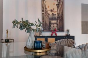 EIN Zi APARTMENT ZENTRUM WLAN PARKPLATZ 01