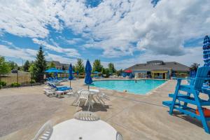 The Meadowlark - 115 Butternut