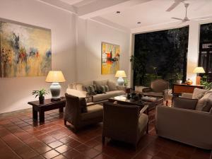 Birders Urban Retreat