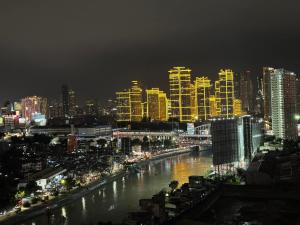 2BR-T31807 Sunshine100 Pool Billiard 70 inches TV Karaoke