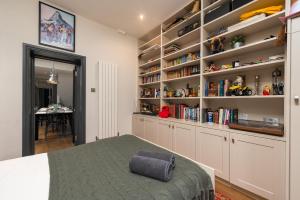 Unique Luxury 3BR Home in the heart of central london, moments away from the vibrant Brick Lane, Shoreditch and London Liverpool Street