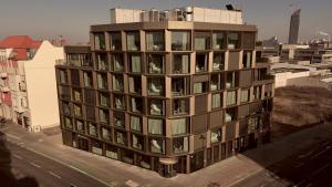 Bellman Hotel