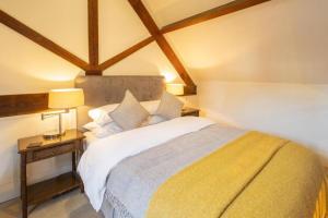 The Coach House at the Raven Hotel in Much Wenlock by PureStay