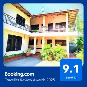 Sunny Lanka Guest House - Polhena