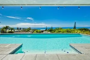 Panoramic Ocean View Home with Pool by Kona PhiLong - Holualoa