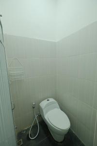 Hotel O Penginapan Permata Hijau Syariah Near Bukit Teletubbies