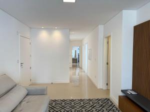 Espaçoso e a 450m da praia Itapema