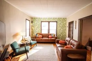 Gertie's Eclectic Nest - Bellevue