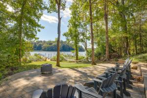 Waterfront Lusby Escape with Fire Pit and Kayaks!