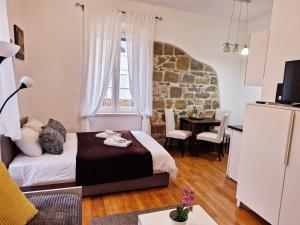 Beach City Pearls Apartments