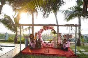 Sea Facing Luxurious Private Pool Villa - Alibag