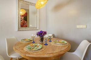 Playa Arenal Grupo Terra De Mar