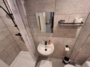 Inn By The Sea, Portsmouth - EN SUITE Rooms with Sea View Possible, parking EV 22kW