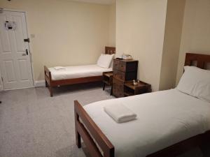 Inn By The Sea, Portsmouth - EN SUITE Rooms with Sea View Possible, parking EV 22kW