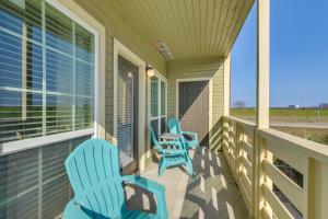 Great Location! Quiet Galveston Gem 1 Mi to Shore