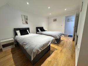 A luxurious coach house