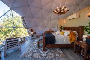 Luxury on the Edge of Traverse City -6