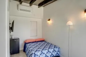 Mountain Views Minimalist California Studio - Lebec