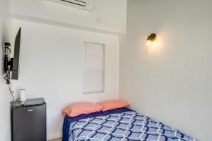 Mountain Views Minimalist California Studio