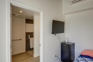 Mountain Views Minimalist California Studio