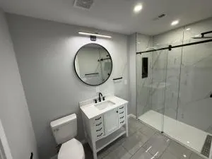 Modern High-Rise Apartment - 4 - Broken Arrow