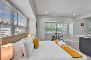 Coastal Charm Studio Pompano - 3hvězdičkové hotely ve městě Pompano Beach