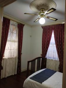 quiet and peaceful rooms in Perth City with free parking