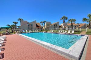 Walk to Beaches Resort Getaway Near Pier Park!