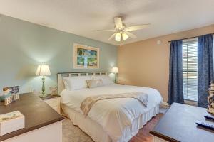 Walk to Beaches Resort Getaway Near Pier Park!