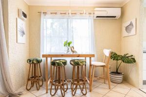 Rabbits Apartment in Paradise