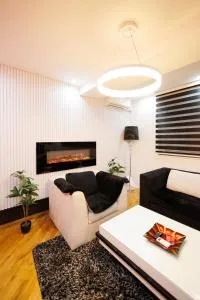 LUXURY SUITES MARKOV - 比托拉