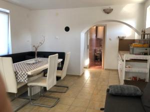 Kertből a Balatonra